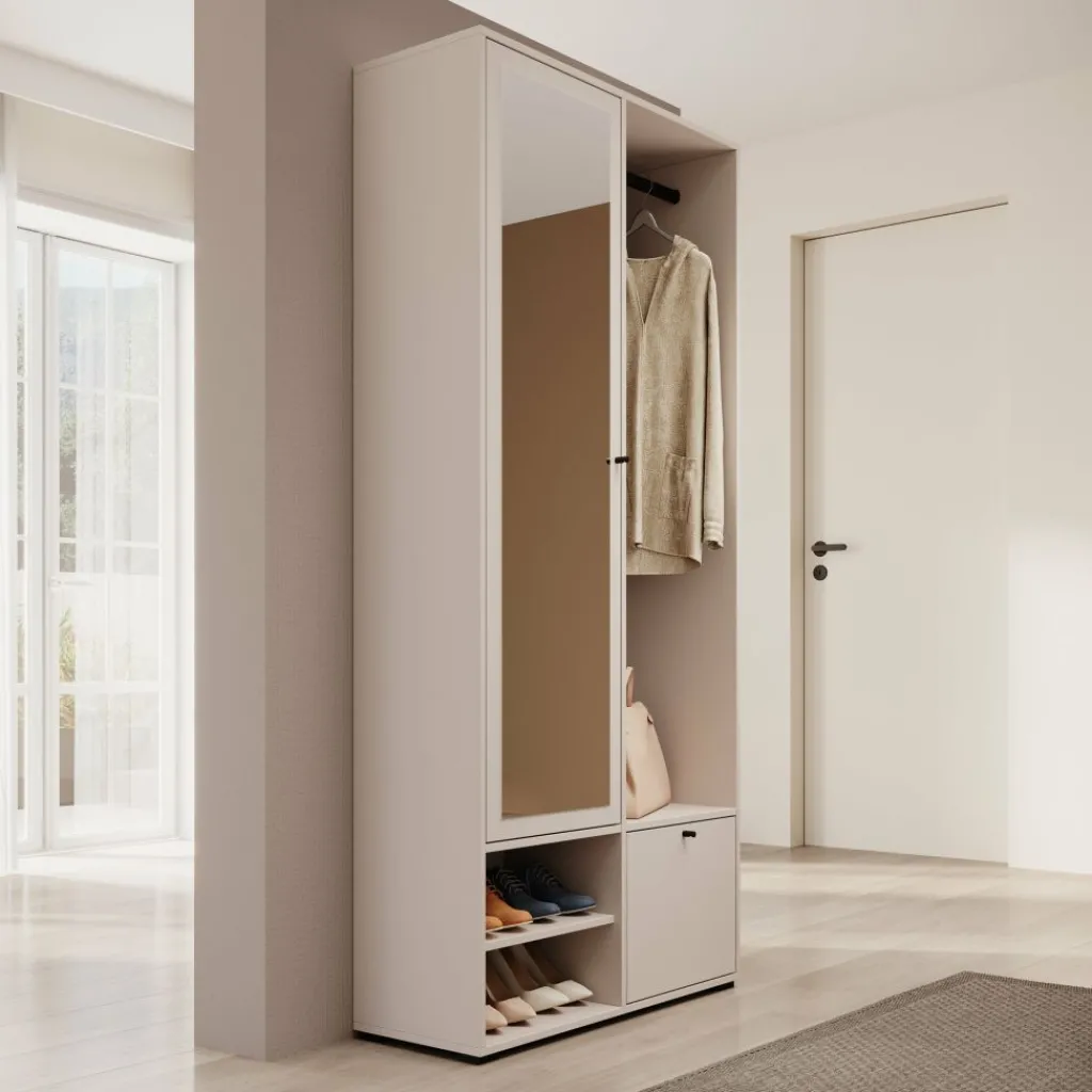 Deacon^Meubella Online