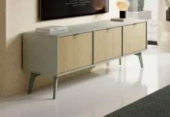 Essence^Meubella Clearance